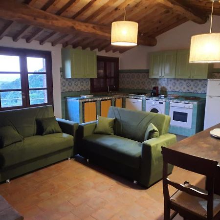 Casa Di Campagna In Collina Tatti Экстерьер фото